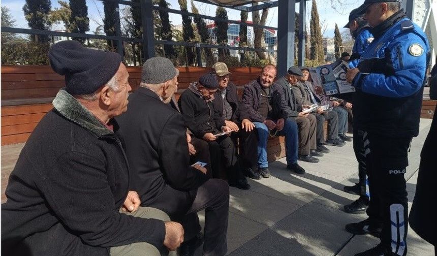 Niğde'de narkotik ekiplerinden bilgilendirme etkinliği