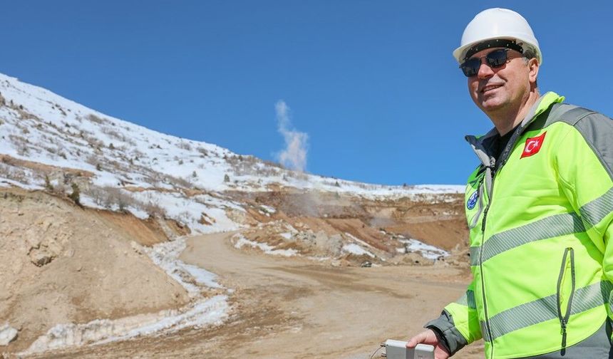 Tecer Taş Kırma ve Eleme Tesisi'nde yeni sezonun ilk patlatması yapıldı