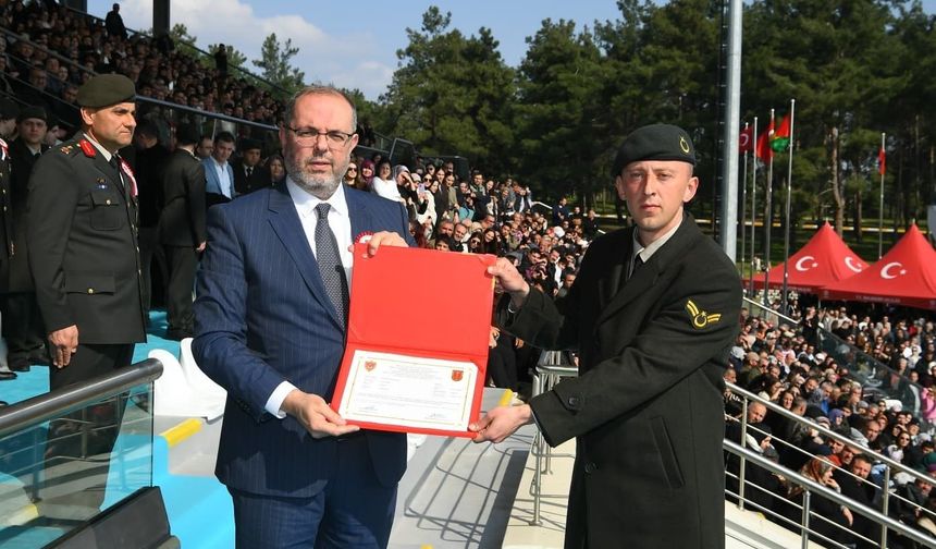 Yeni astsubaylar mezun oldu