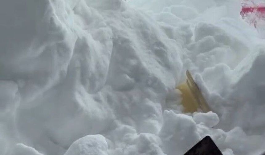 Bahar ayında kış manzarası: Karadağ'da nefes kesen çalışma