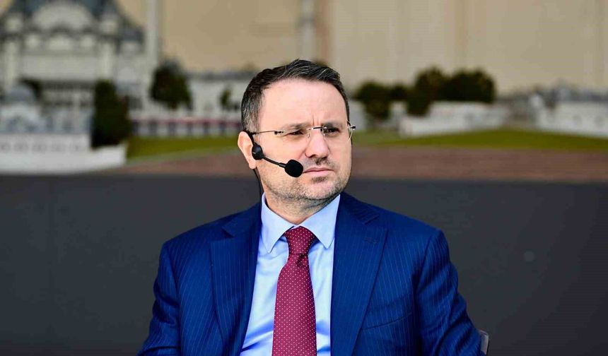 Bakan Gürlek Edirne'de gençlerle buluştu: 'Adaleti hızlandırmak en büyük hedefimiz'