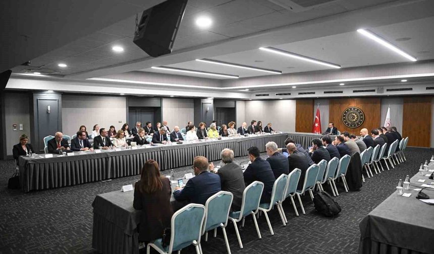 Bakan Kacır: 'Türkiye olarak uluslararası ortaklıklarımızı güçlendirmeye devam ediyor; kurulan her iş birliğini önemli bir adım olarak görüyoruz'