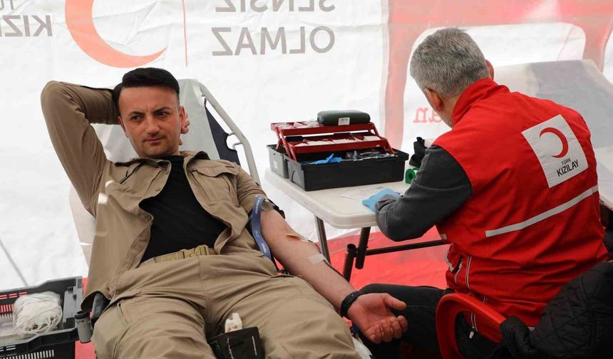 BARÜ'de kan bağışı kampanyası yoğun katılımla tamamlandı