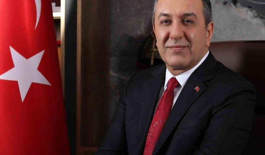 Başkan Dere çocukların bayramını kutladı