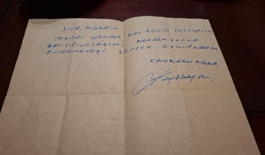 Beste Açar'dan üvey annesi İpek Açar hakkında 'sahte imza' iddiasıyla suç duyurusu