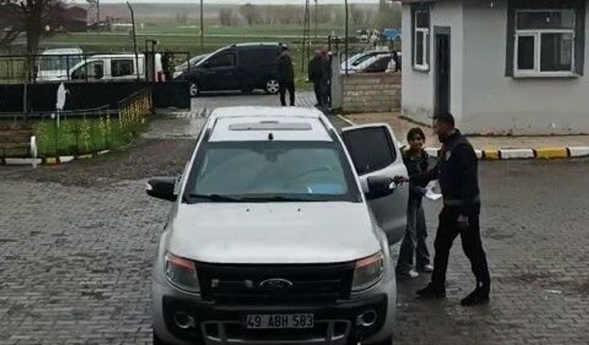 Bulanık'ta kimliğini unutan öğrenciye polis desteği