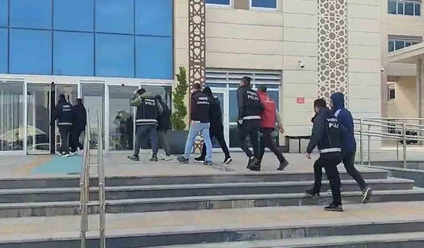 Çanakkale'de uyuşturucu taciri 5 şüpheli tutuklandı