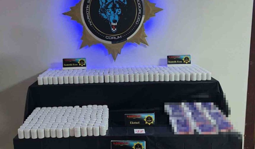 Çorum'da uyuşturucu satıcılarına darbe: 12 tutuklama