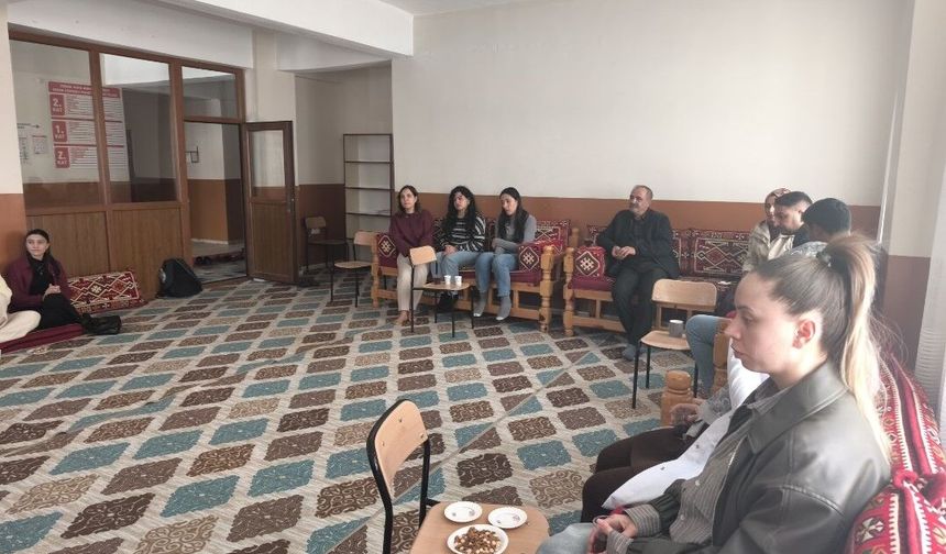 Diyadin'de öğretmenlerle eğitim toplantısı yapıldı