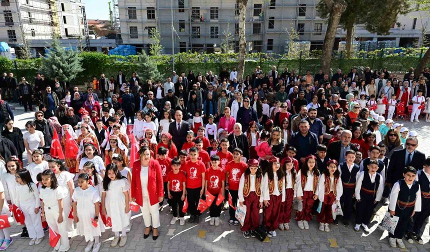 Fırat İlköğretim Okulu'nda 23 Nisan etkinliği