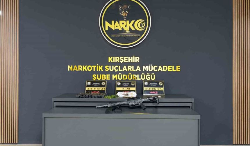 İkamete operasyon: Uyuşturucu ve silah ele geçirildi