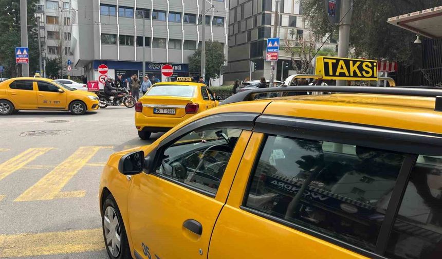 İzmir'in çevre ilçelerine 115 yeni taksi geliyor