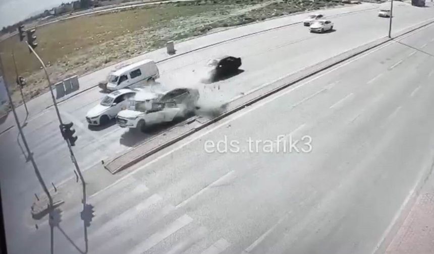 Konya'da 229 kilometre hızla Mevlüt öğretmenin ölümüne sebep olan sürücüye 21 yıl hapis cezası