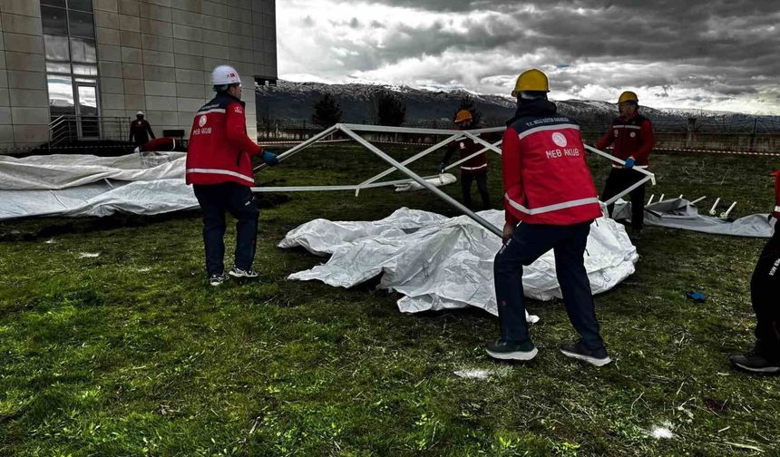 Muş'ta MEB AKUB ekibine akreditasyon