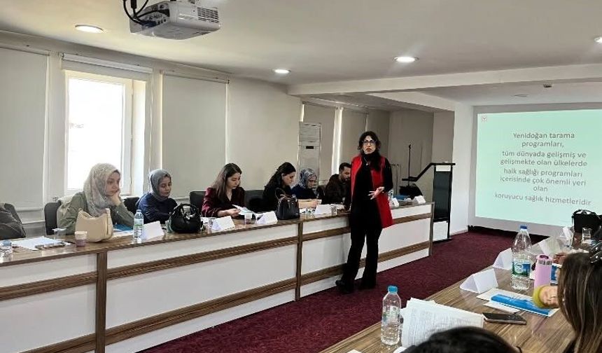 Niğde'de Temel Yenidoğan Bakım Eğitimi düzenlendi