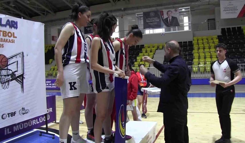 Siirt'te okul sporları 3x3 basketbol heyecanı tamamlandı