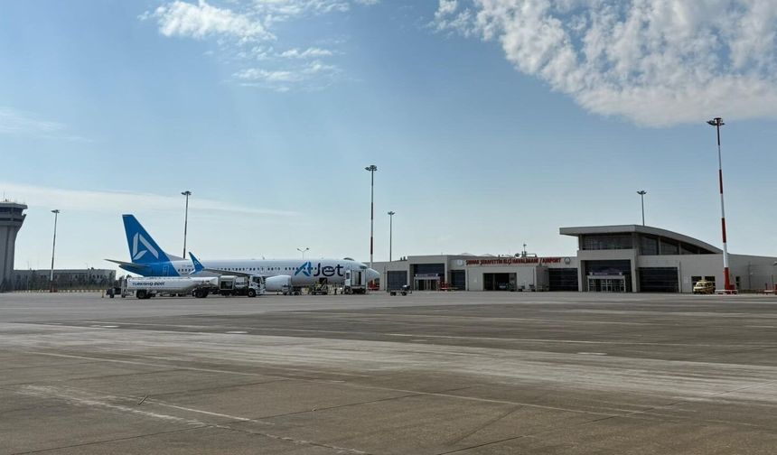 Şırnak Şerafettin Elçi Havalimanı iç hatlarda 44 bin, dış hatlarda 3 bin yolcuya hizmet verdi