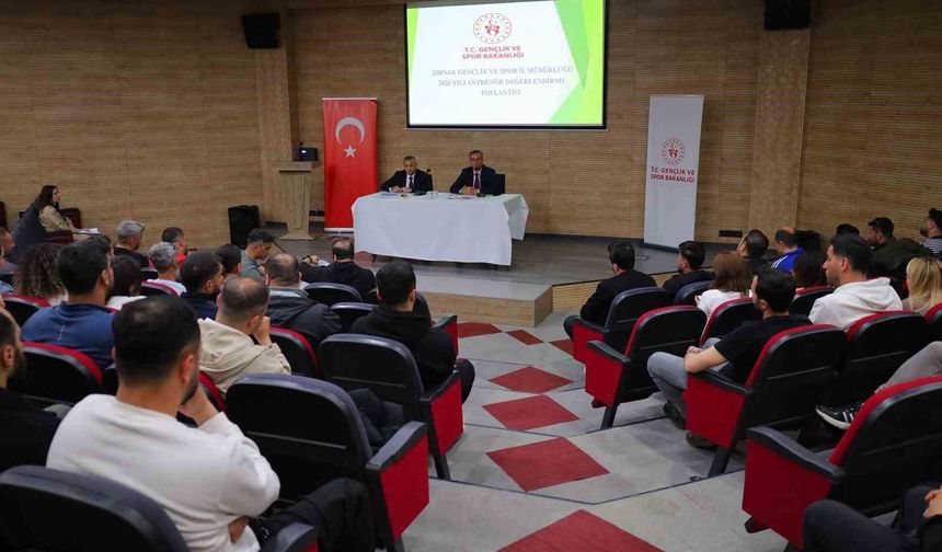 Şırnak'ta sporun mimarları bir araya geldi