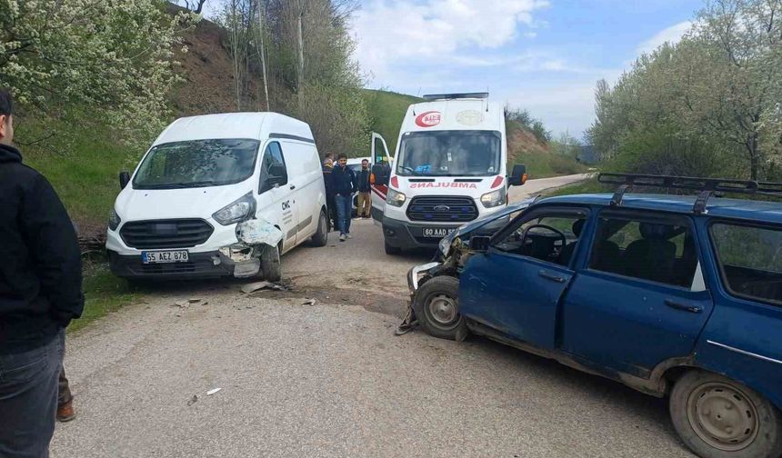 Tokat'ta trafik kazası: 4 yaralı