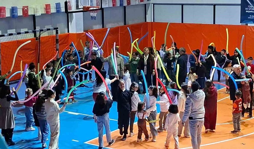 Tokat'ta Turizm Haftası çocuklarla şenlendi