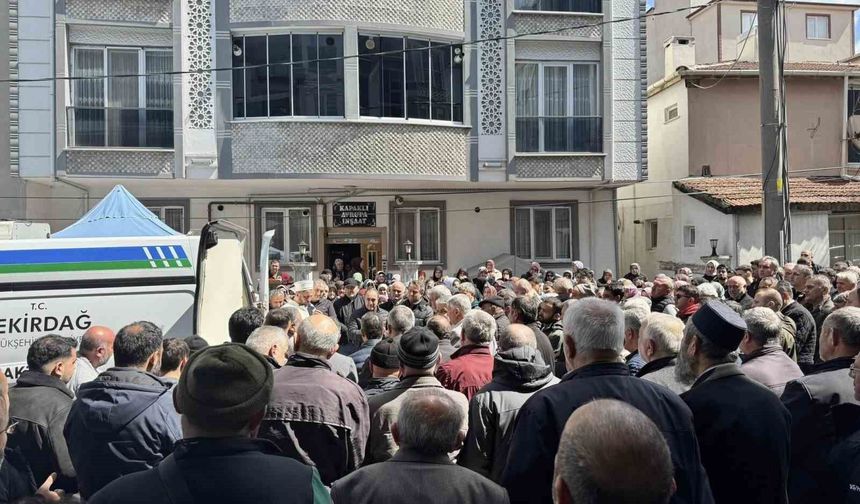 Trafik kazasında hayatını kaybeden kadın toprağa verildi