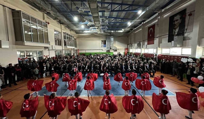 Yüksekova'da 23 Nisan Ulusal Egemenlik ve Çocuk Bayramı kutlandı