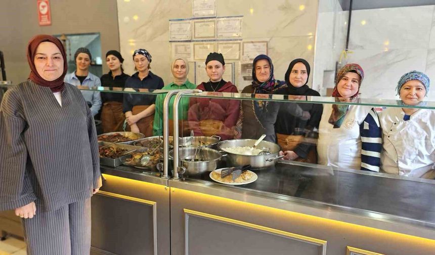 11 kadına istihdam sağladı, iki çocuğa annelik yaptı