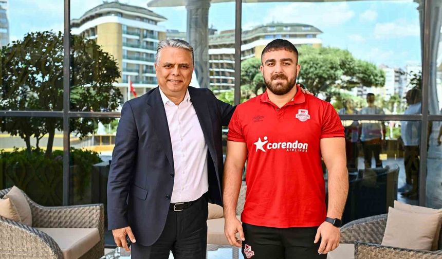 Başkan Uysal'dan güreş takımına moral ziyareti