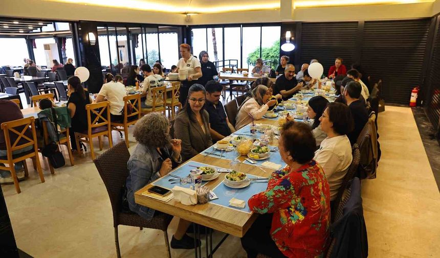 Büyükşehir Belediyesi çölyak hastalarını glütensiz sofrada buluşturdu
