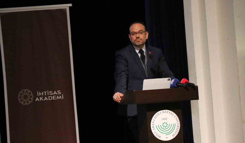 İletişim Başkan Yardımcısı Şahin: 'Teknoloji bağımlılığı sosyal izolasyona neden oluyor'
