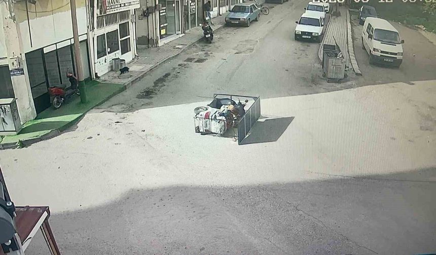 Karaman'da yaşlı adamın yaralandığı kaza anı kameraya yansıdı