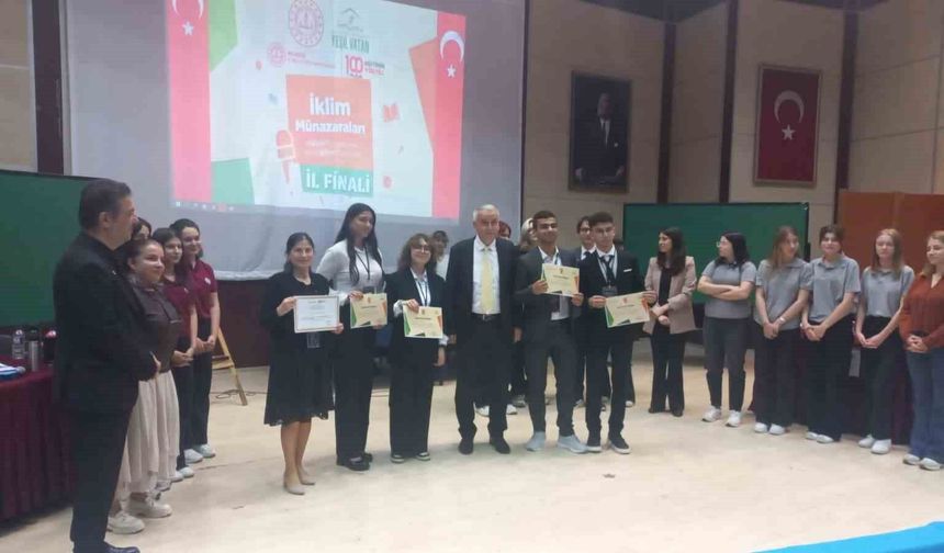 Münazarada Balıkesir şampiyonu oldular