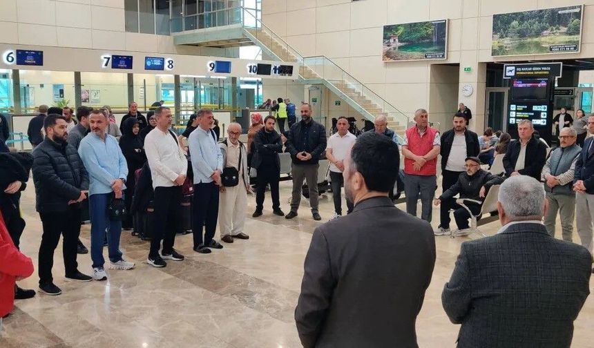 Sinoplu hacı adayları dualarla kutsal topraklara uğurlandı