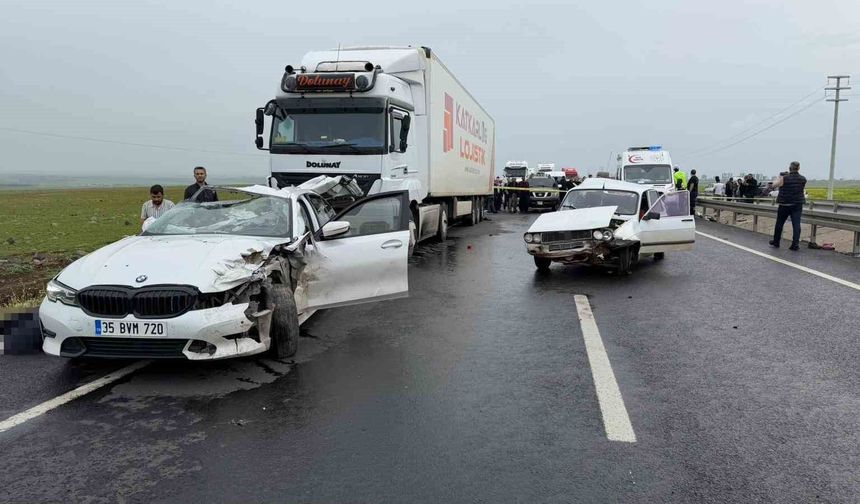 Siverek'te zincirleme trafik kazası: 2 ölü, 2 yaralı