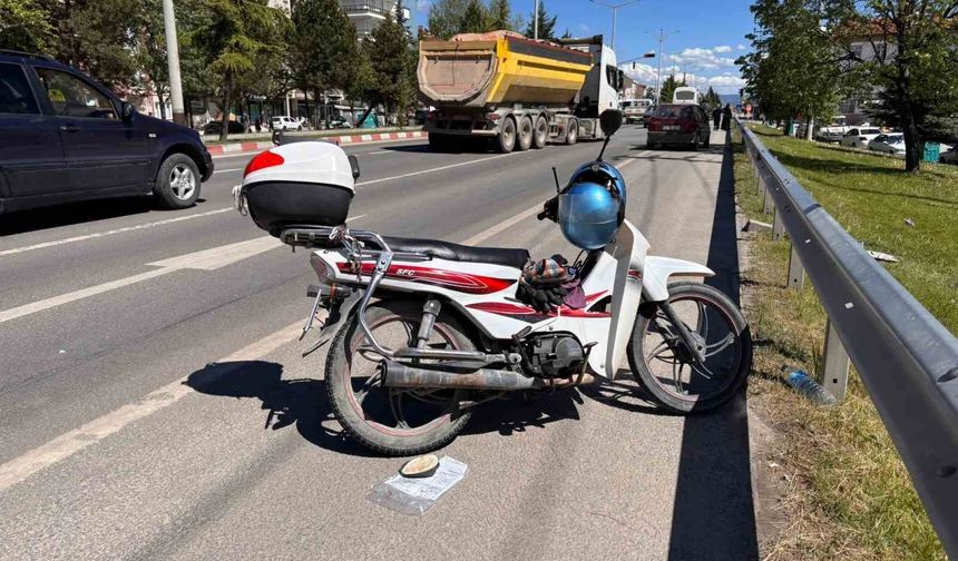 Tavşanlı'da otomobil motosiklete çarptı: 1 ağır yaralı