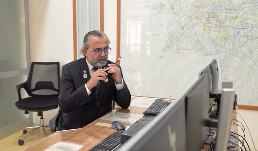 34 yıllık polis memuru meslektaşlarına telsizden veda etti