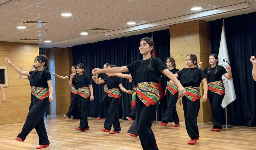 Akrobasi gösterisi büyük beğeni topladı