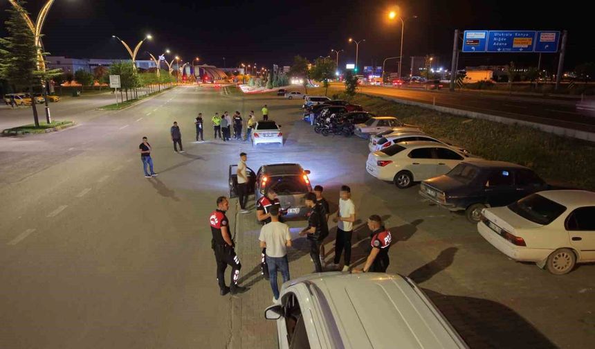 Aksaray sokaklarında şok uyulama