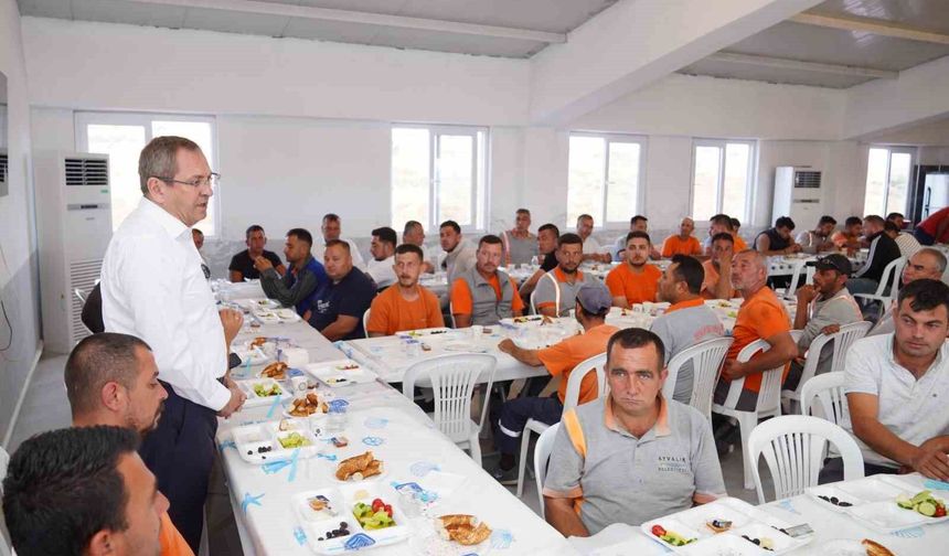 Ayvalık Belediye Başkanı Mesut Ergin: 'Temiz bir kent, sadece belediyenin değil, hepimizin ortak emeğiyle mümkün'