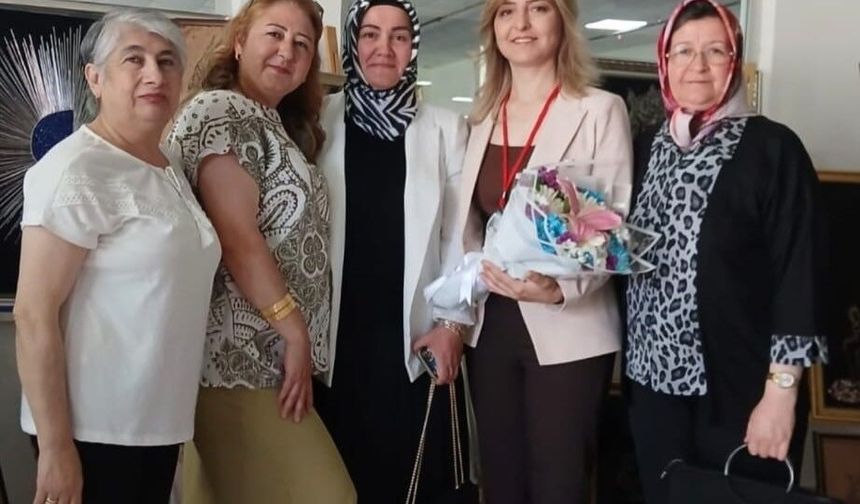 Bahçelievler kursundaki eserler Ahmet Akın'da sergilendi