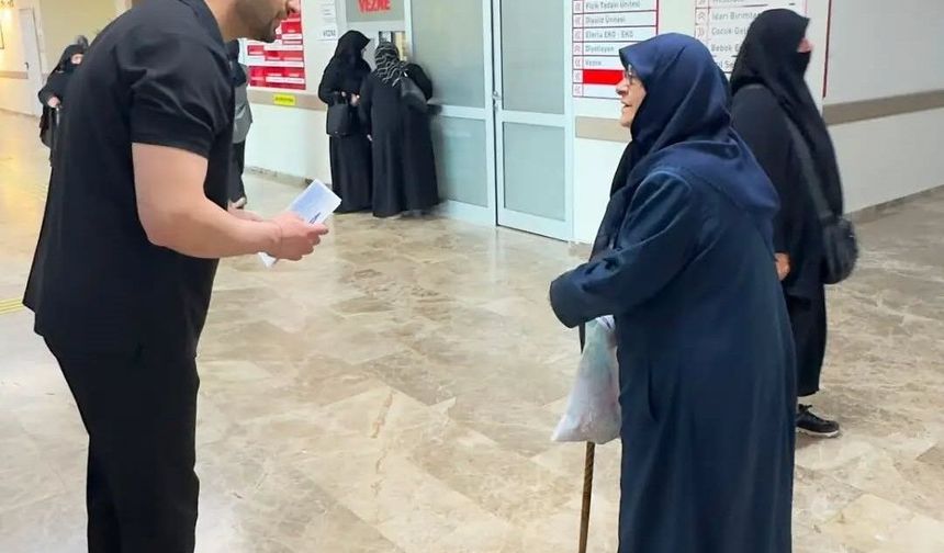 Bayburt'ta vatandaşlara cilt kanserine karşı koruyucu önlemler anlatıldı