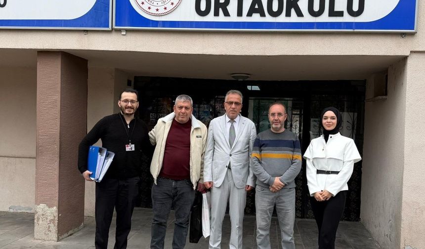 Bayburt'taki okullarda skolyoz taraması yapılıyor