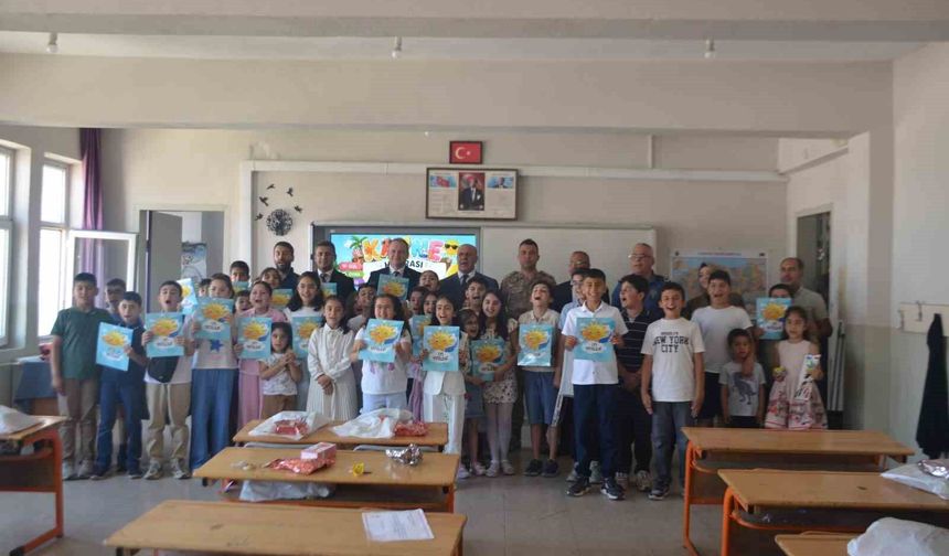 Bulanık'ta karne heyecanı: 17 bin 666 öğrenci tatile girdi