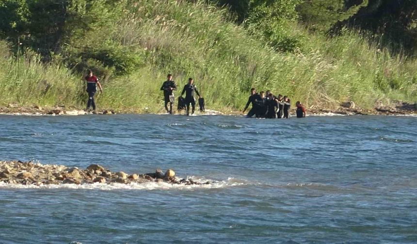 Çanakkale'de denizde kaybolan 14 yaşındaki kızın cansız bedenine ulaşıldı