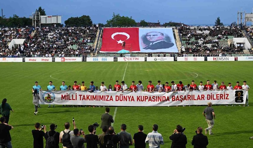 Denizli'de 'Mahallemde Maç Var' turnuvası coşkulu finalle sona erdi