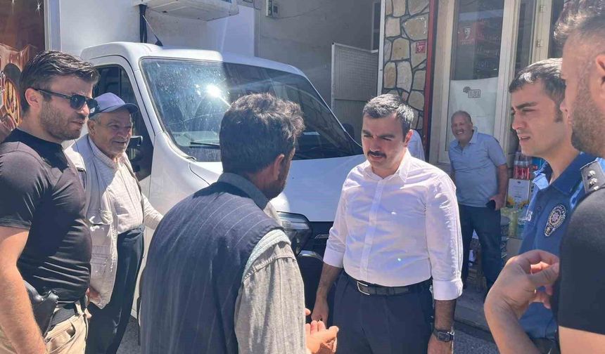 Dicle Kaymakamı Atış, esnaf ve vatandaşlarla bir araya geldi