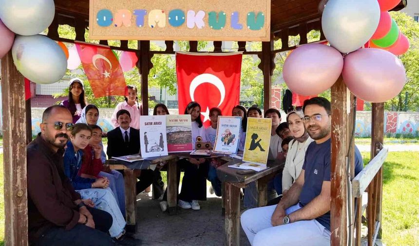 Eleşkirt'te öğrenciler okudukları kitapları sanatla anlattı