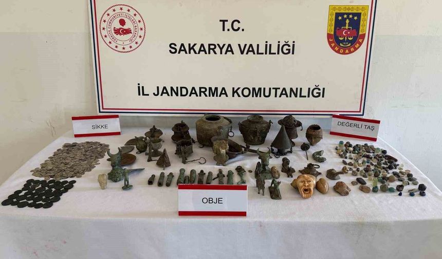 Evini kaçak müzeye dönüştüren şahıs yakalandı