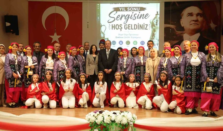 Hayat Boyu Öğrenme Haftası kapsamında yılsonu sergisi açıldı