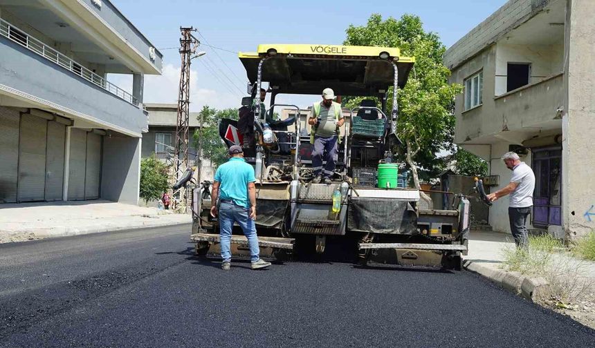 Kahramanmaraş'ta asfalt mesaisi sürüyor